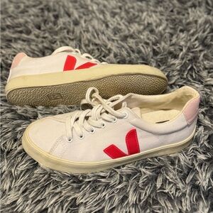 Veja Women's White & Pink Sneakers